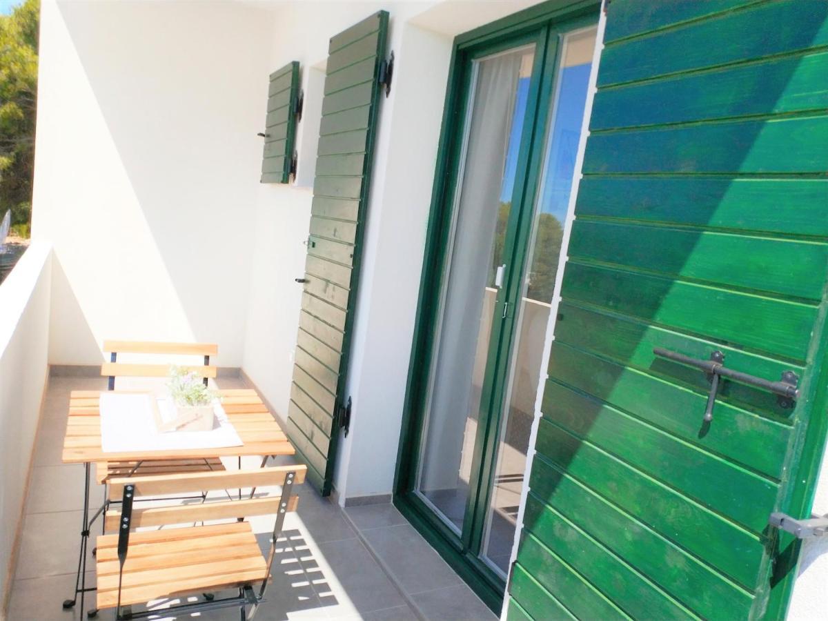 Apartments More วิส ภายนอก รูปภาพ